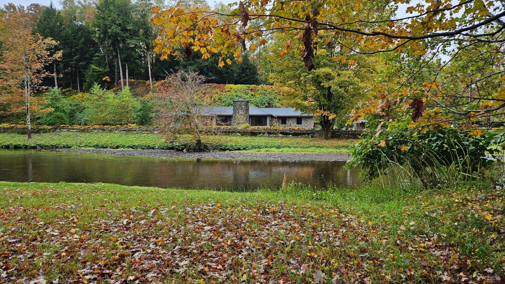 Antrim Streamside Hotell Livingston Manor Exteriör bild